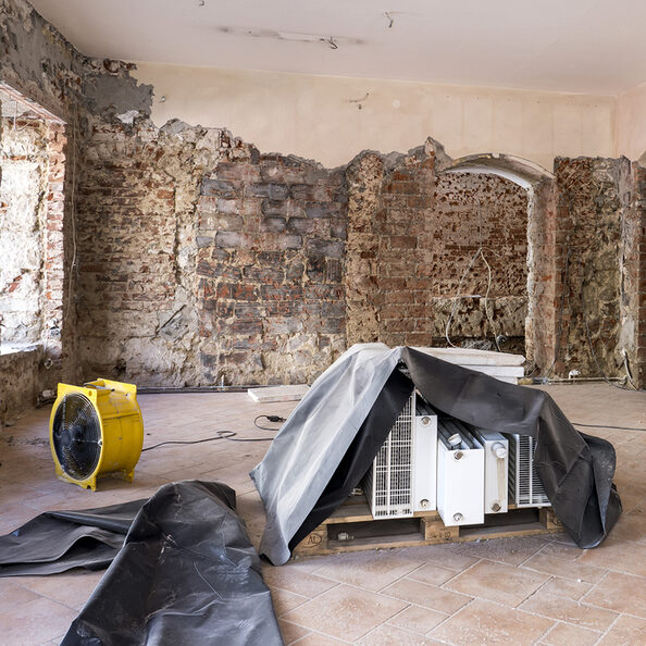 Motivbild Sanierung nach Hochwasser [Foto: ©EKH-Pictures - stock.adobe.com]