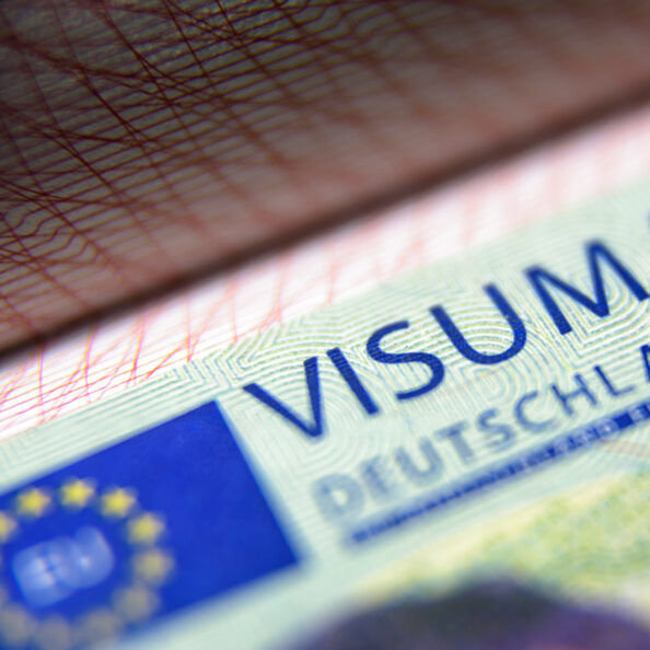 Motivbild Visum [Foto: © Viacheslav Lopatin, stock.adobe.com]